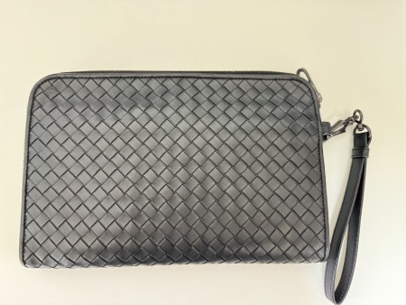 보테가 클러치 인트레치아토