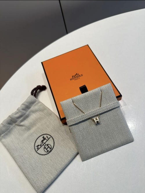 에르메스 팝아슈 미니 목걸이